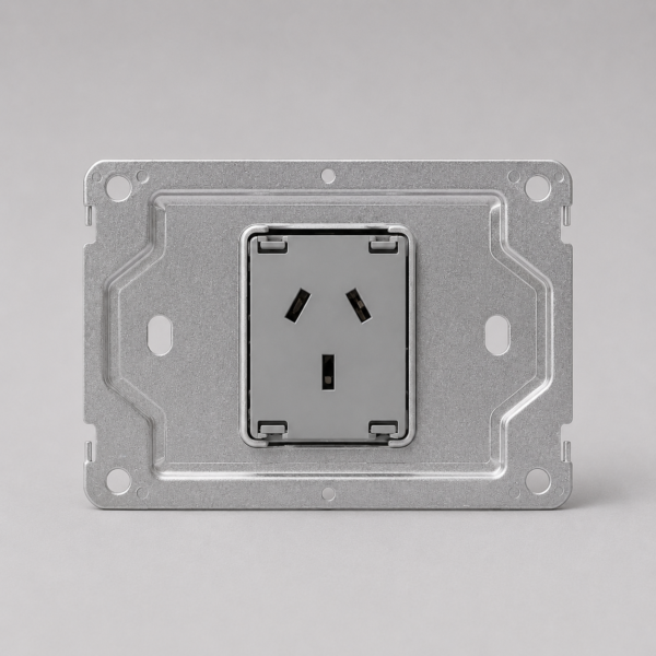 TOMACORRIENTE MONACO MACROLED, AC 250V, 10A MAX. BASTIDOR METALICO, SIN FRENTE